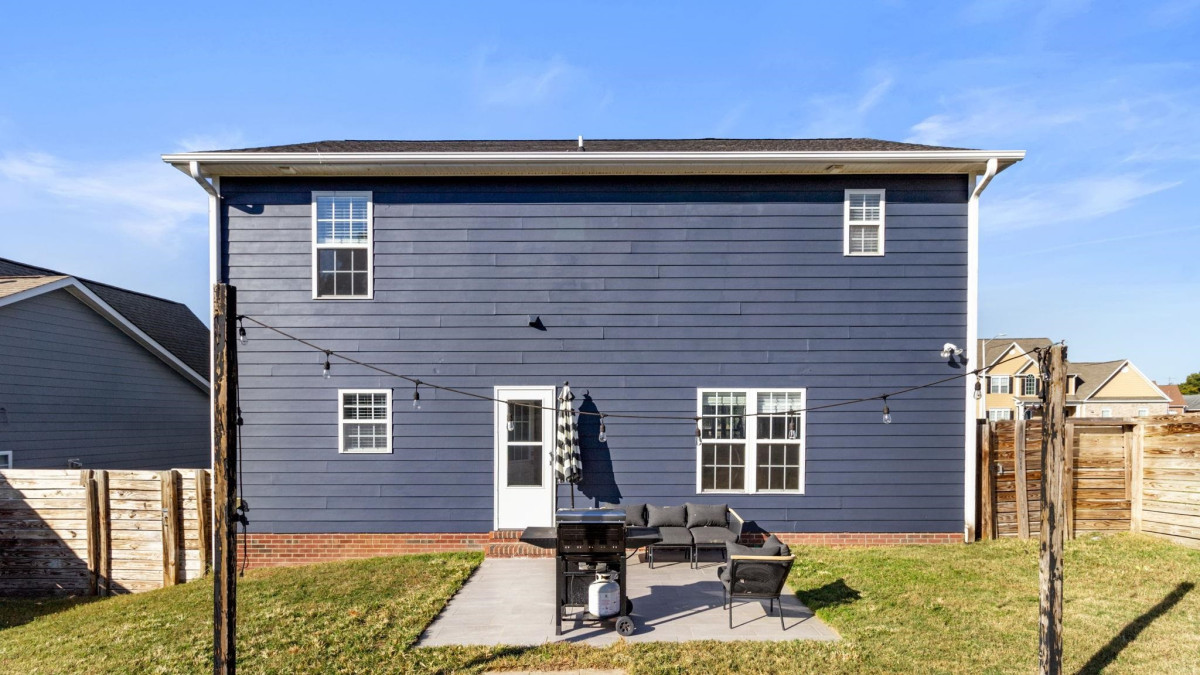 1509 Stonewood Dr Fayetteville, NC 28306