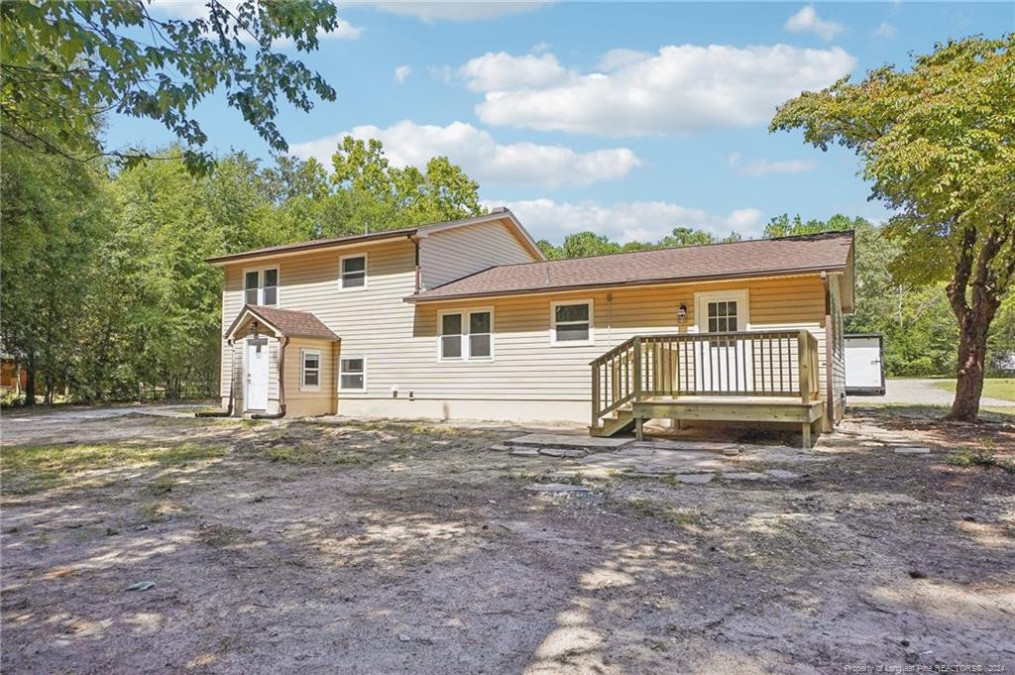 1379 Juniper Lake Rd West End, NC 27376