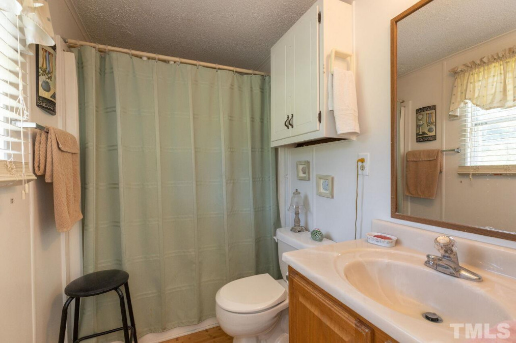 7924 White Oak Rd, Garner, NC 27529 Raleigh Realty