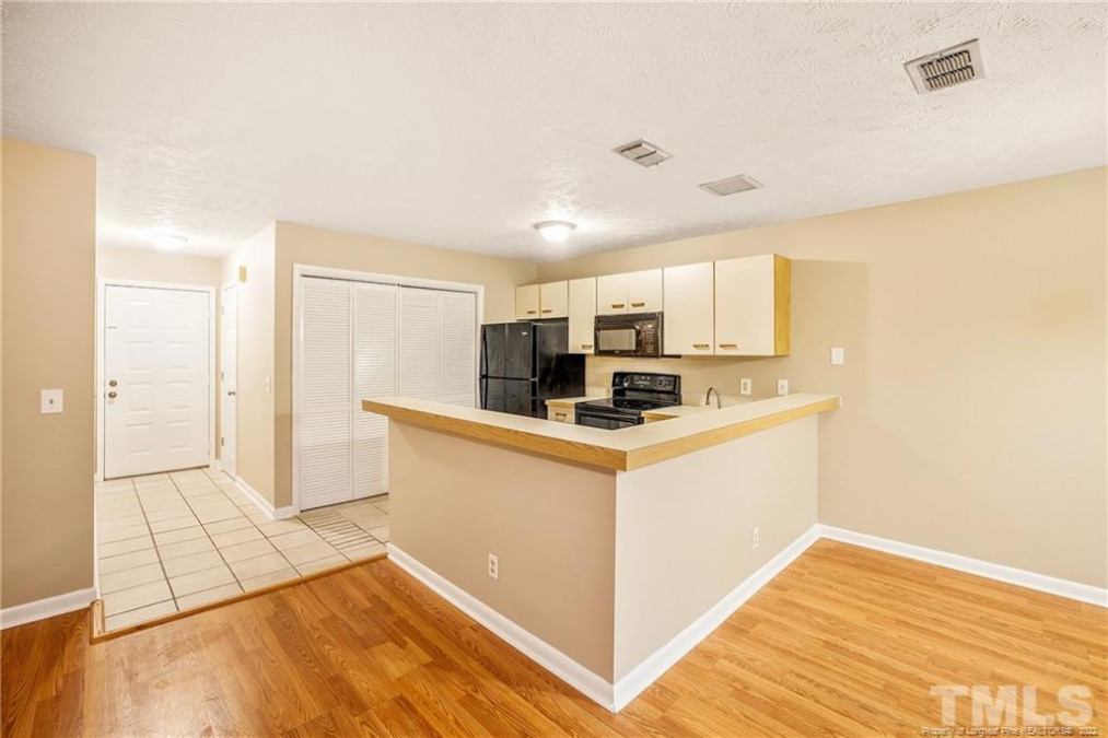 1025 Wood Creek Dr, Fayetteville, NC 28314 Raleigh Realty