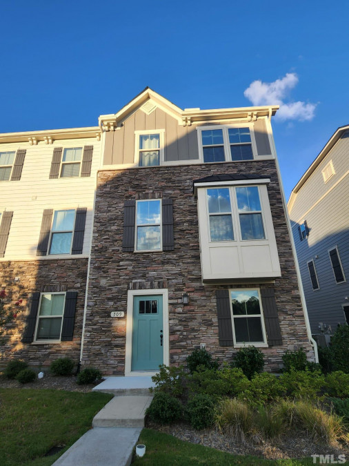 709 Channing Park Cir, Cary, NC 27519 Raleigh Realty