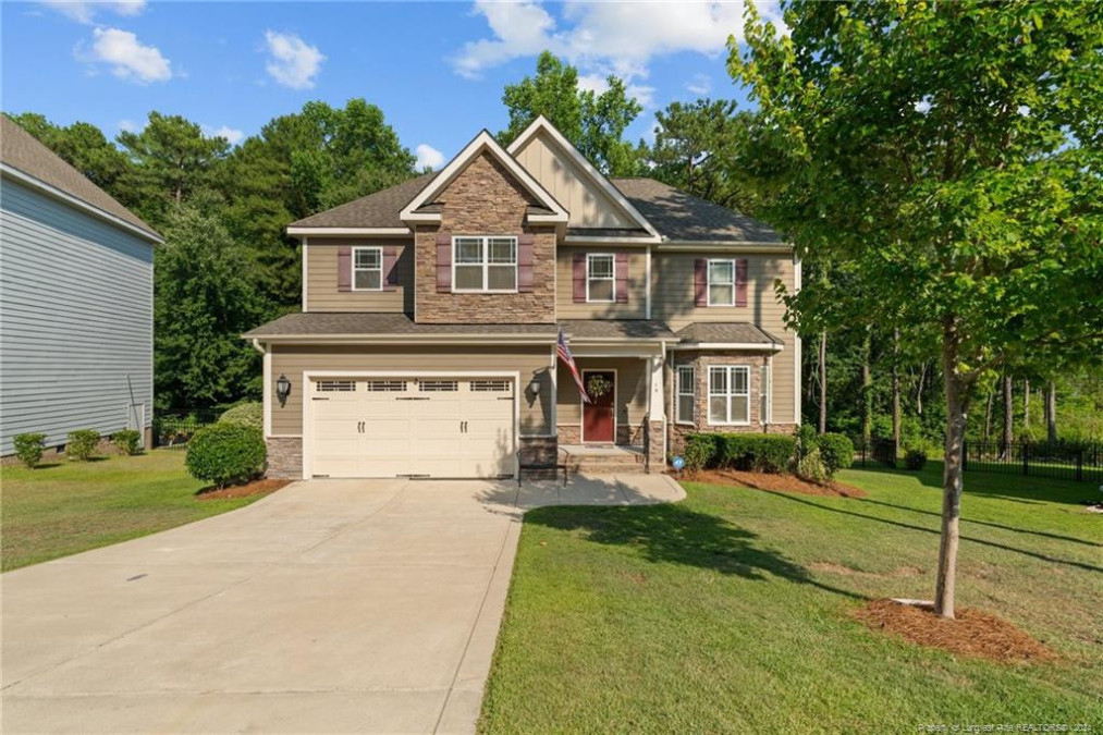 14 Valley Brook Ln Spring Lake, NC 28390
