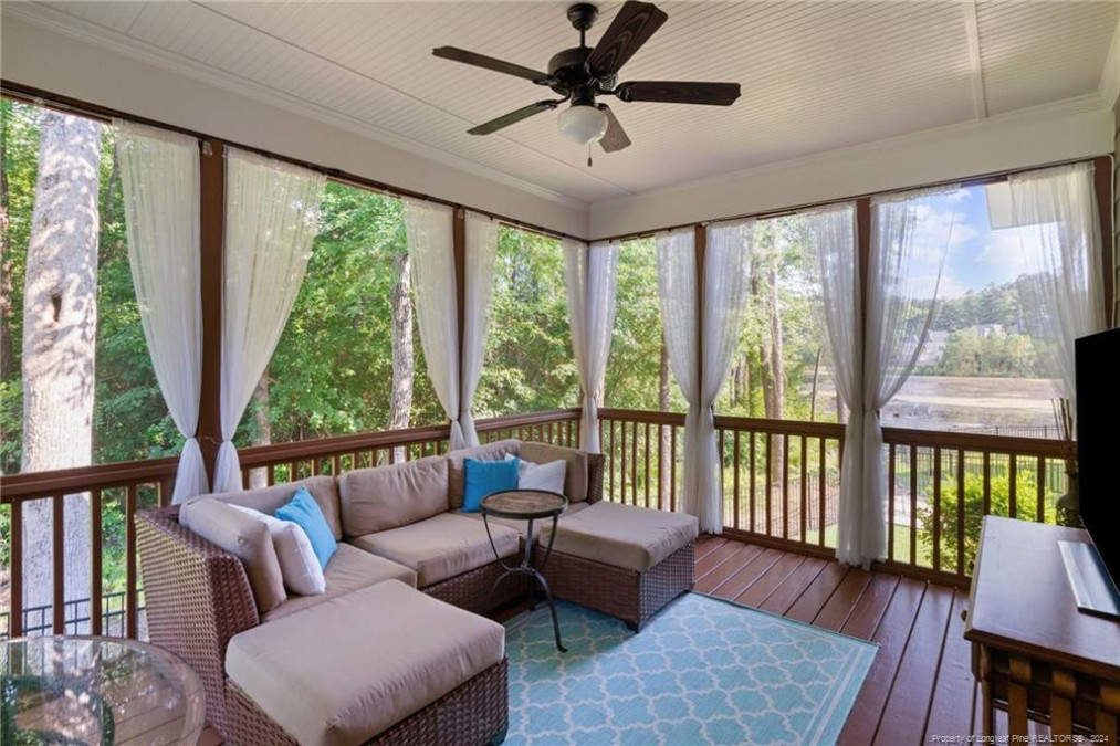 14 Valley Brook Ln Spring Lake, NC 28390