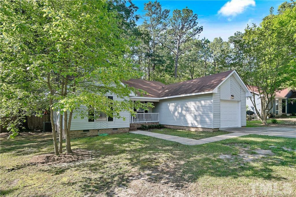 7125 Calamar Dr, Fayetteville, NC 28314 Raleigh Realty