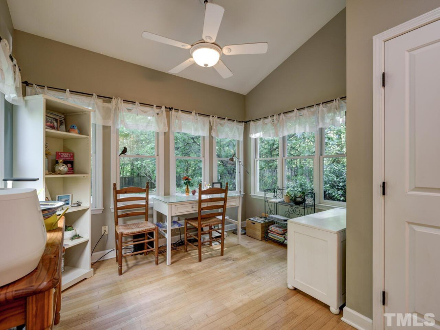 81 Wild Azalea Ln Chapel Hill, NC 27516
