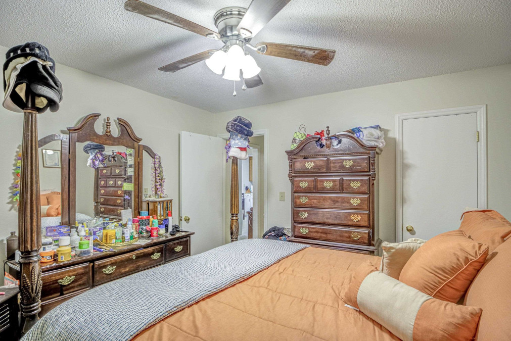 804 Anderson St Selma, NC 27576