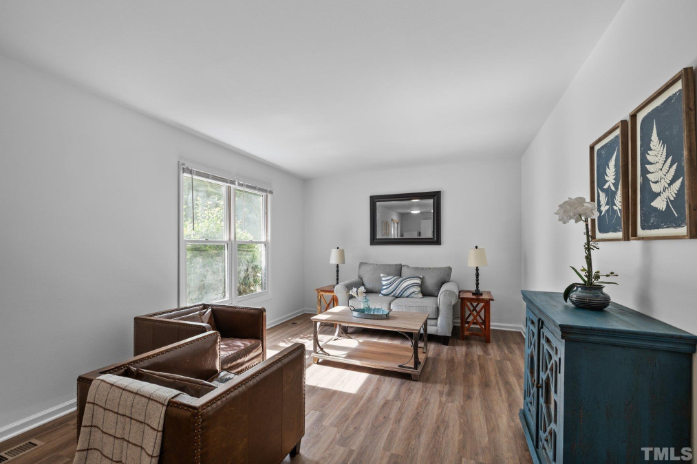 121 Westview Dr Carrboro, NC 27510