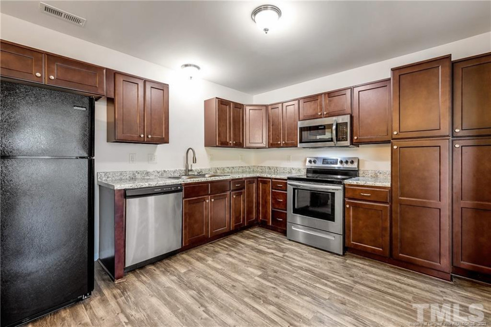 6495 Portsmouth Dr Fayetteville, NC 28314