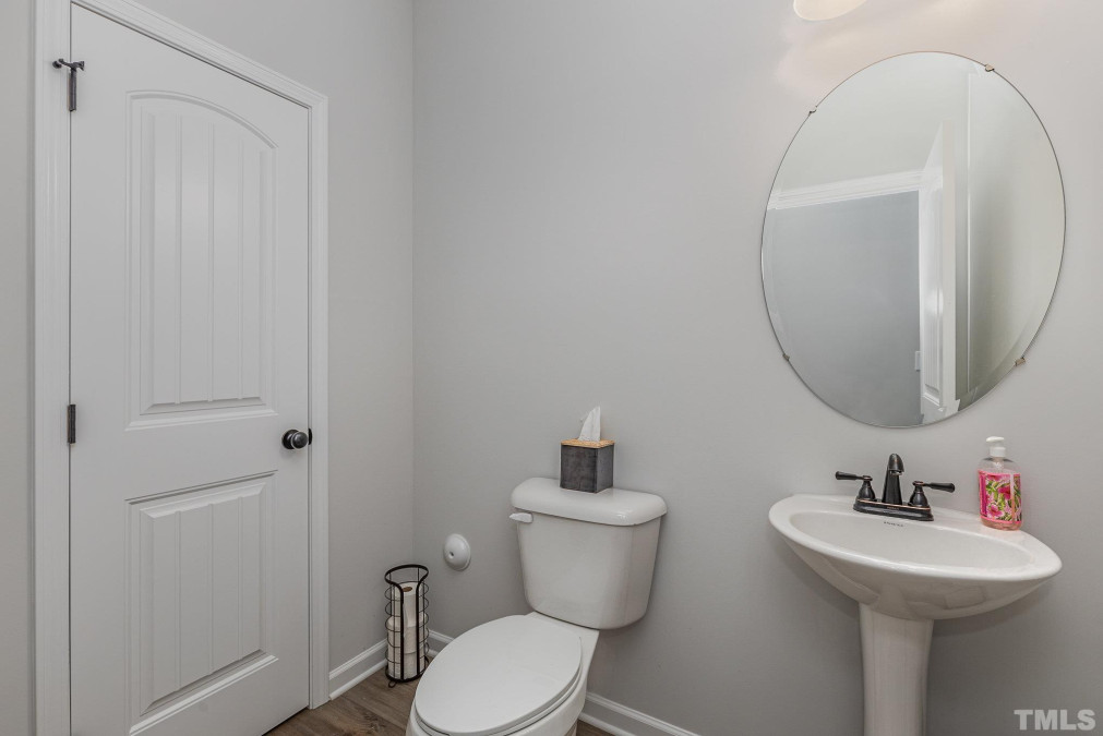 591 Barbour Farm Ln Four Oaks, NC 27524