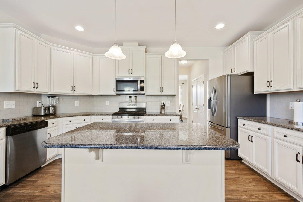 2035 Bellemont Alamance Rd, Burlington, NC 27215 Raleigh Realty