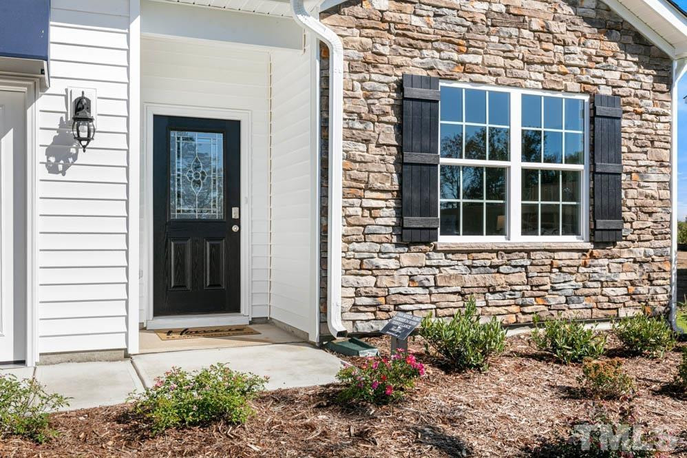 35 Hickory Hollow Cir Youngsville, NC 27596