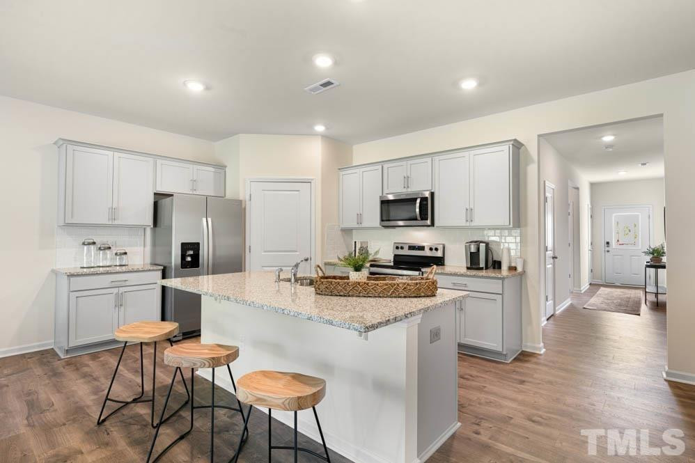 35 Hickory Hollow Cir Youngsville, NC 27596