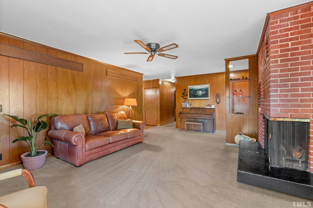 2168 Woodland Ave, Burlington, NC 27215 Raleigh Realty