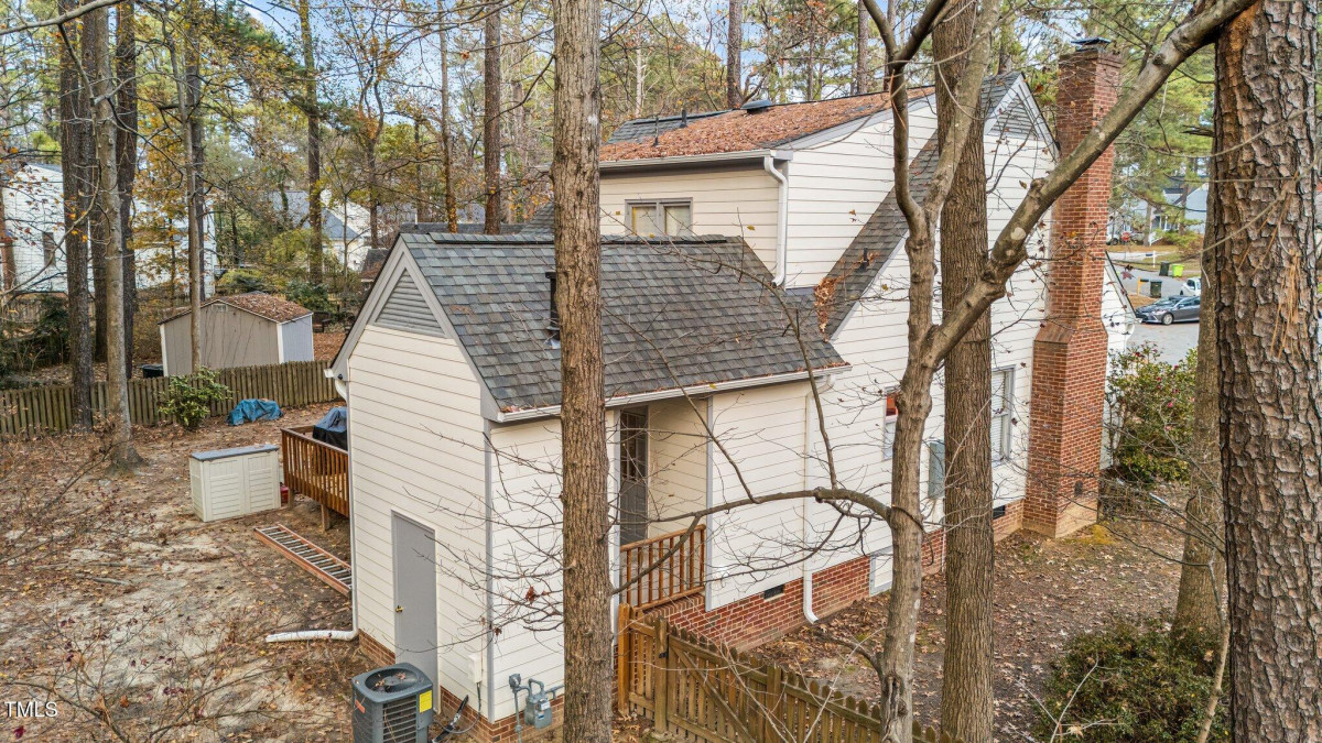 4605 Worthington Ln Raleigh, NC 27604