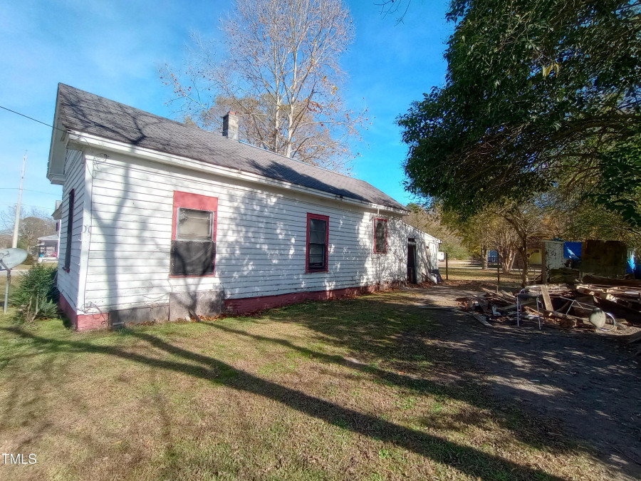 615 Greenwood St Scotland Neck, NC 27874