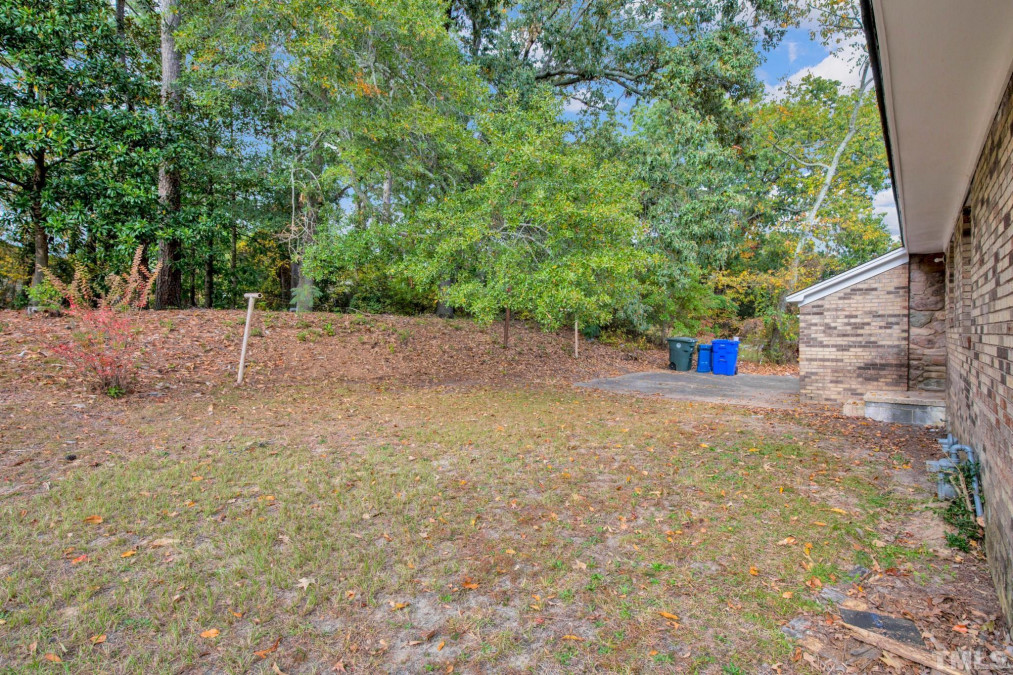 940 Fleetwood Dr Fayetteville, NC 28305