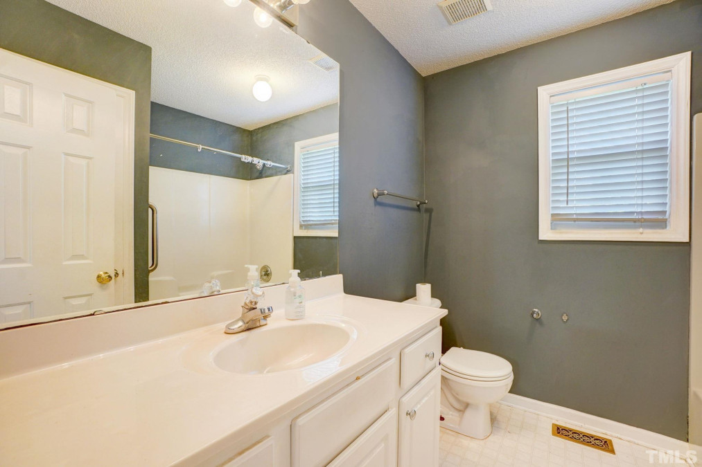 2512 Wes Sandling Rd Franklinton, NC 27525