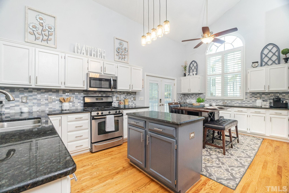 204 Swansboro Dr, Cary, NC 27519 Raleigh Realty