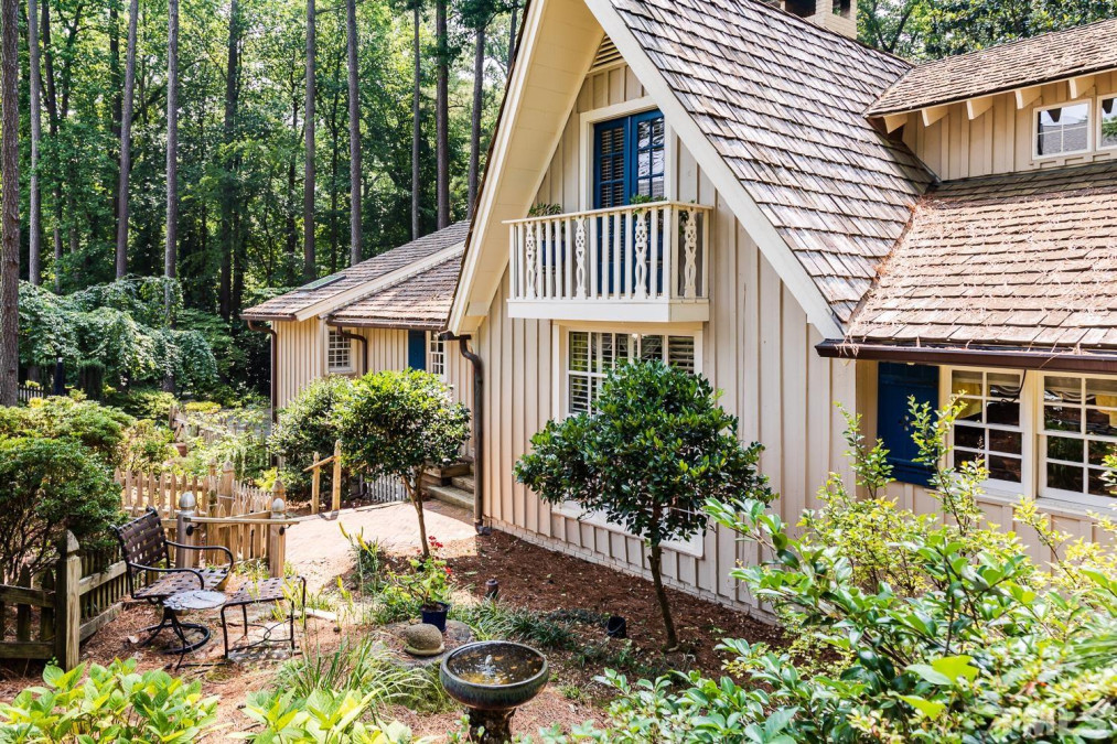 110 Pasquotank Dr, Raleigh, NC 27609 Raleigh Realty