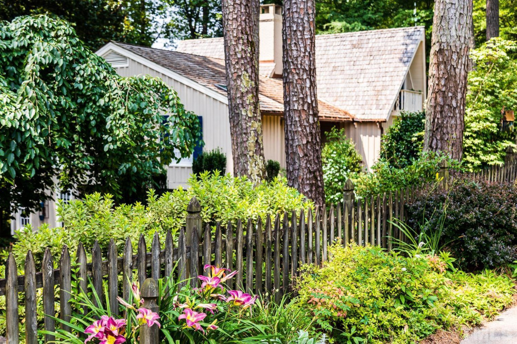 110 Pasquotank Dr, Raleigh, NC 27609 Raleigh Realty