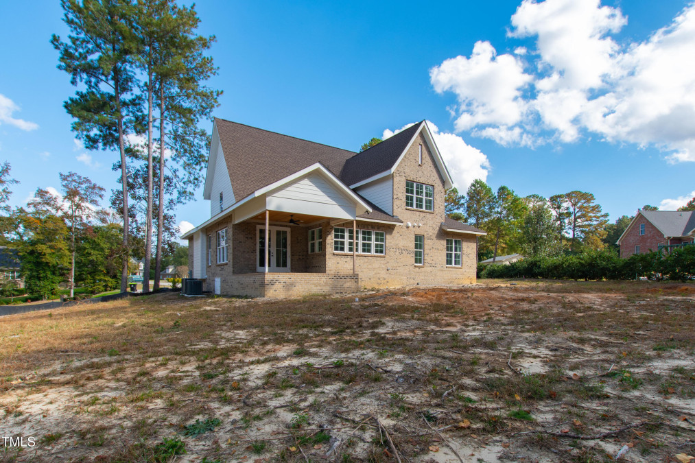 65 Sir Oxford Ln Angier, NC 27501