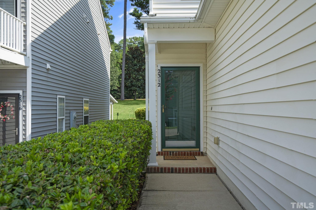 2312 Persimmon Ridge Dr, Raleigh, NC 27604 Raleigh Realty