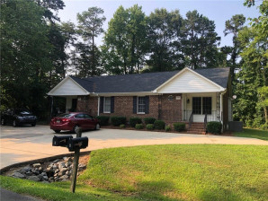 605 Plantation Dr Burlington, NC 27215