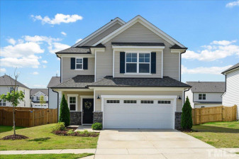 2244 Fairway Green Dr Fuquay Varina, NC 27526