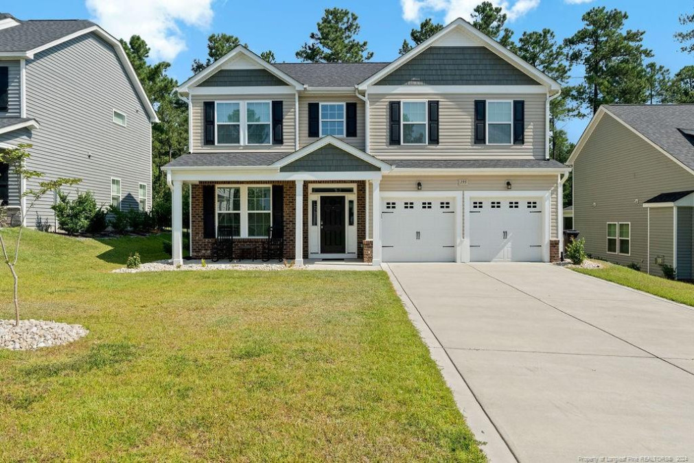 195 Kensington Dr Spring Lake, NC 28390