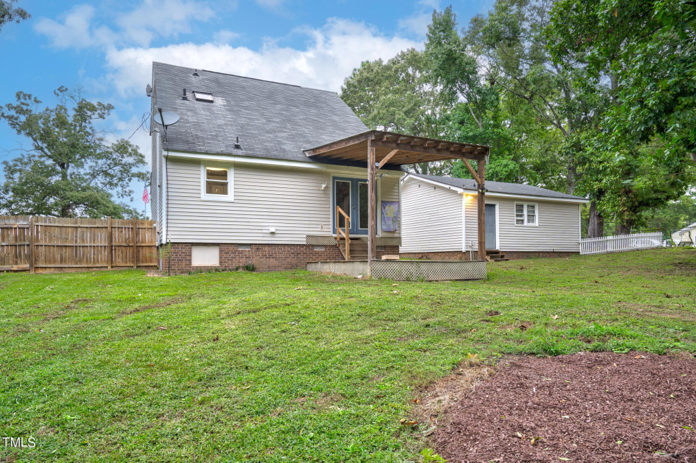 2739 Old Spring Hope Rd Nashville, NC 27856