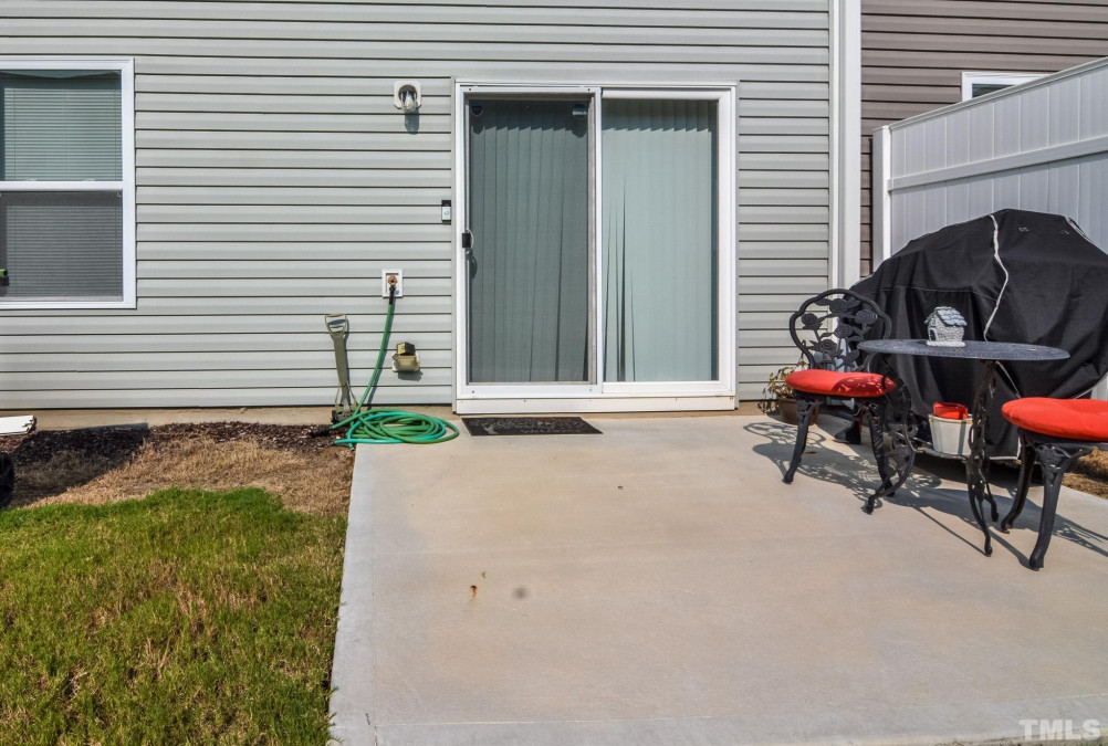 57 Willow Green Dr Clayton, NC 27527