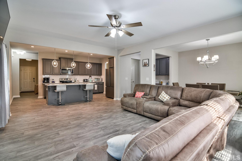 57 Willow Green Dr Clayton, NC 27527