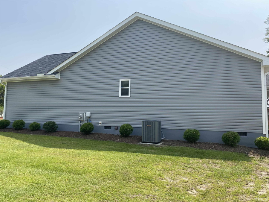 3376 Harward Dr, Sanford, NC 27332 Raleigh Realty