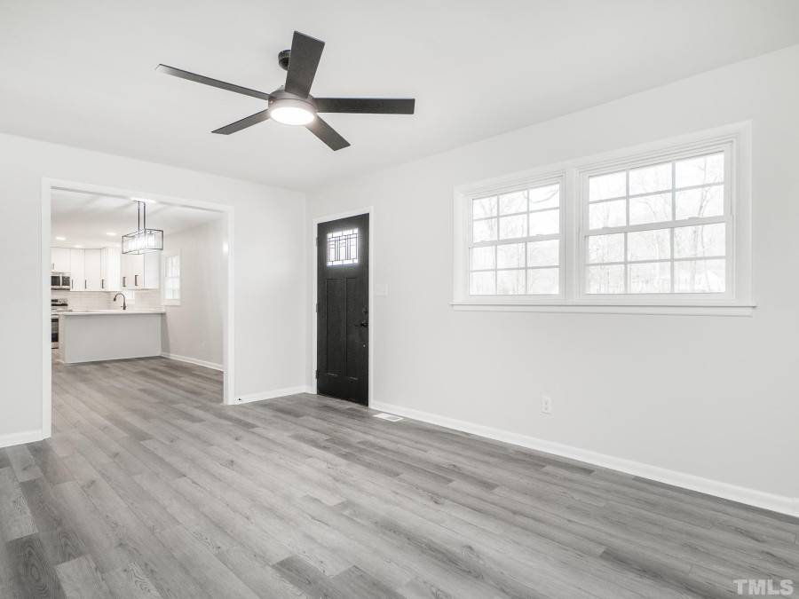 1806 Wellington Rd Burlington, NC 27217