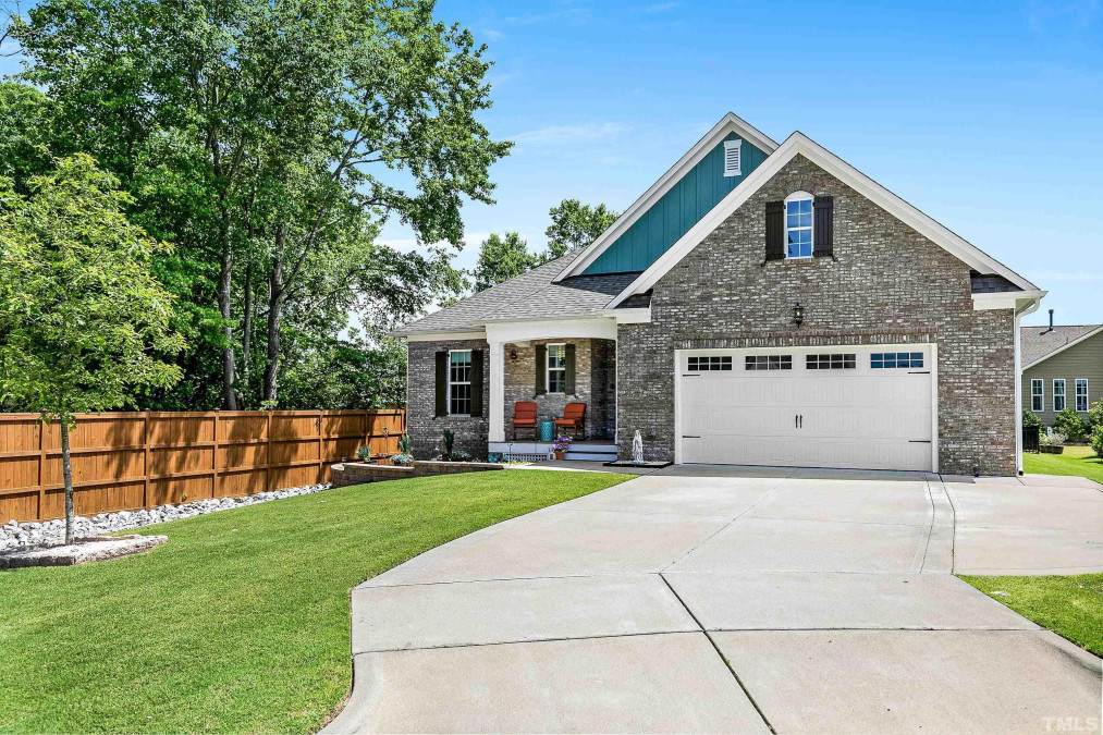 1208 Lassiter Hill Ln Fuquay Varina, NC 27526
