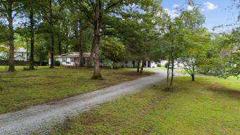 418 Oakdale Dr Hillsborough, NC 27278