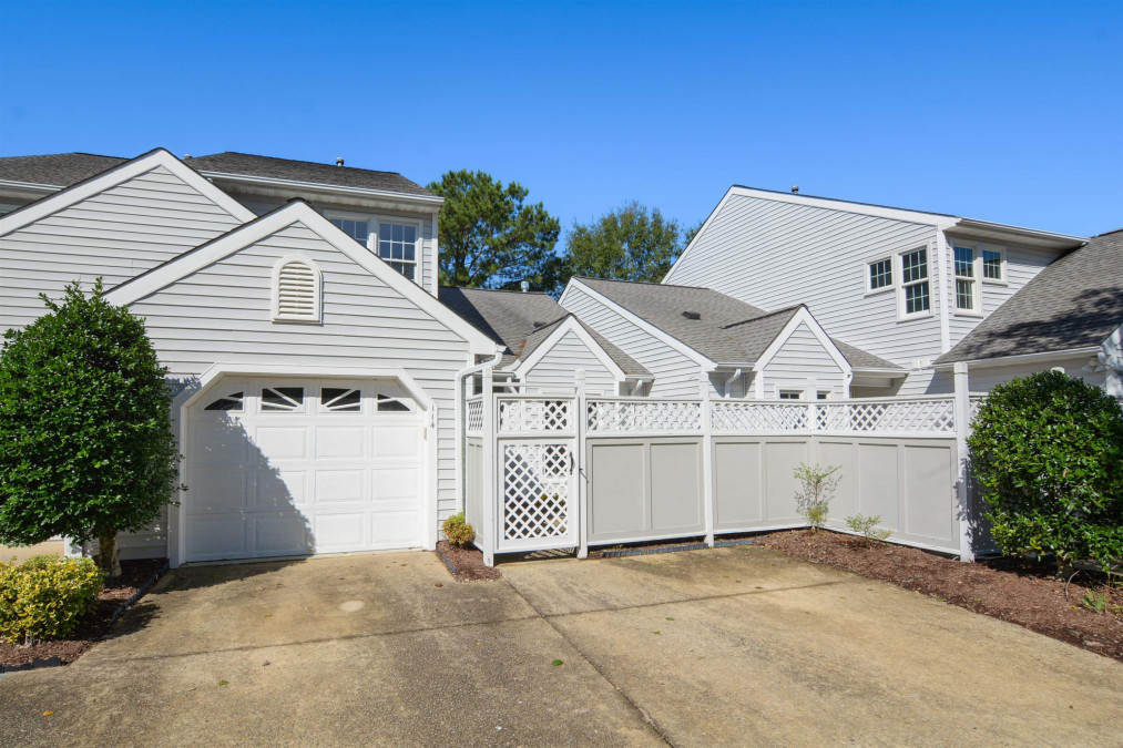 114 Breakers Pl Cary, NC 27511
