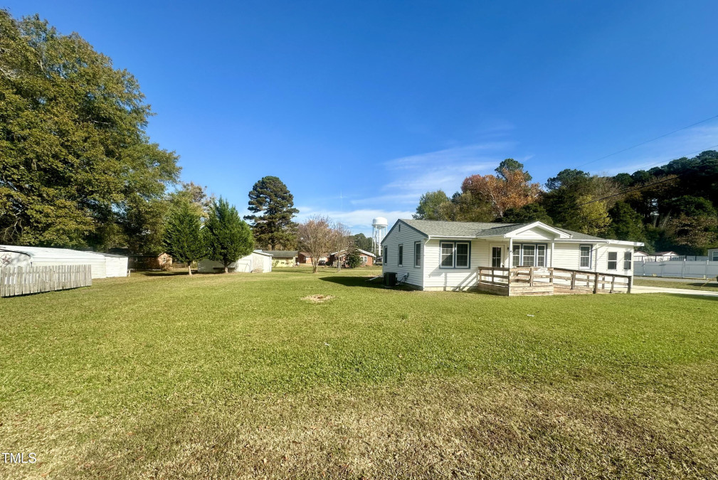 200 Pace St Smithfield, NC 27577