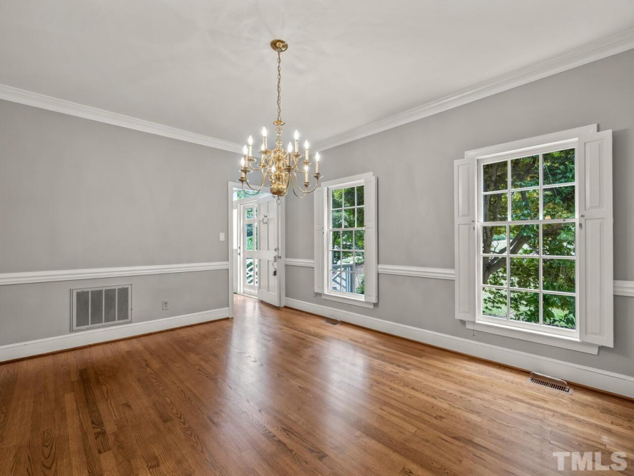 6117 Redmond Ct Raleigh, NC 27612