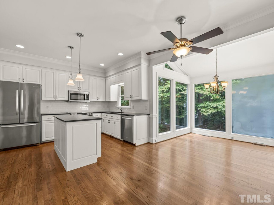 6117 Redmond Ct Raleigh, NC 27612
