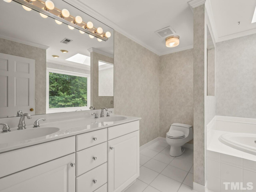 6117 Redmond Ct Raleigh, NC 27612