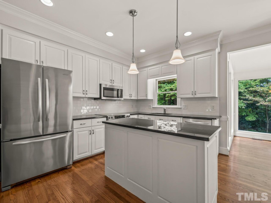 6117 Redmond Ct Raleigh, NC 27612