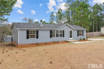 216 Fox Wood Dr Sanford, NC 27332