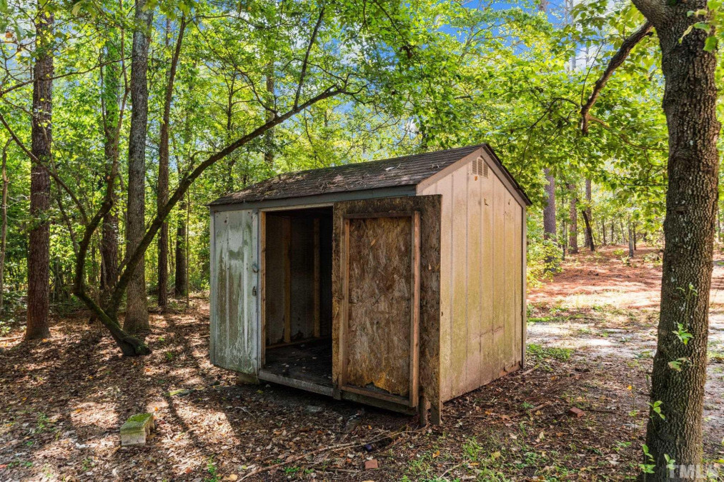 2296 Nursery Rd Lillington, NC 27546