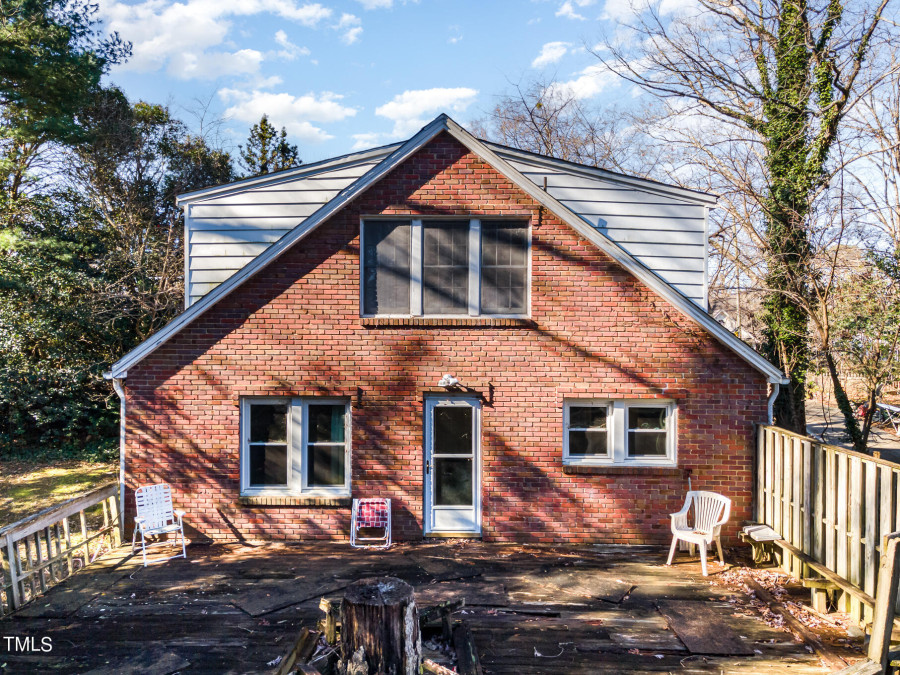 518 Dixie Trl, Raleigh, NC 27607 Raleigh Realty