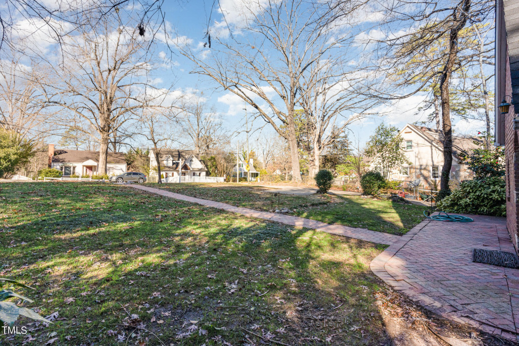 518 Dixie Trl, Raleigh, NC 27607 Raleigh Realty