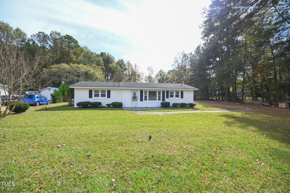 7331 Us 301  Lucama, NC 27851