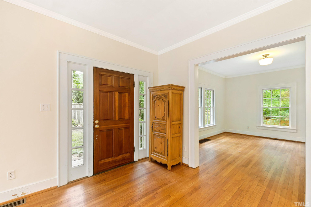 106 Christopher Rd Chapel Hill, NC 27514