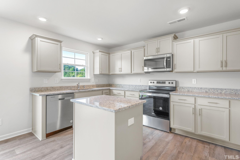 1726 Carter Daniel Dr Graham, NC 27253