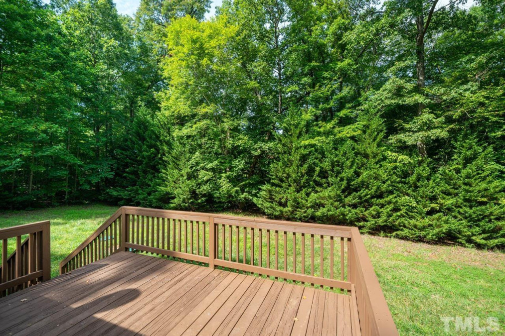 1510 Darlas Walk Mebane, NC 27302